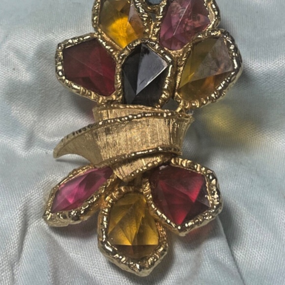 Capri Fleur De Lis Fruit Salad Riviera Open Back Rhinestone Brooch & Earings - Picture 2 of 7